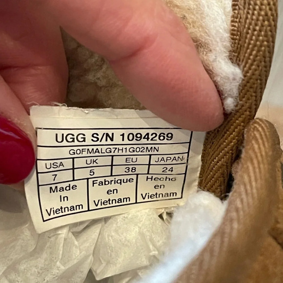 Ugg Neumel Boot, Heritage Chukka, Chestnut Suede, Lace Up, Size 7 - Picture 9 of 13